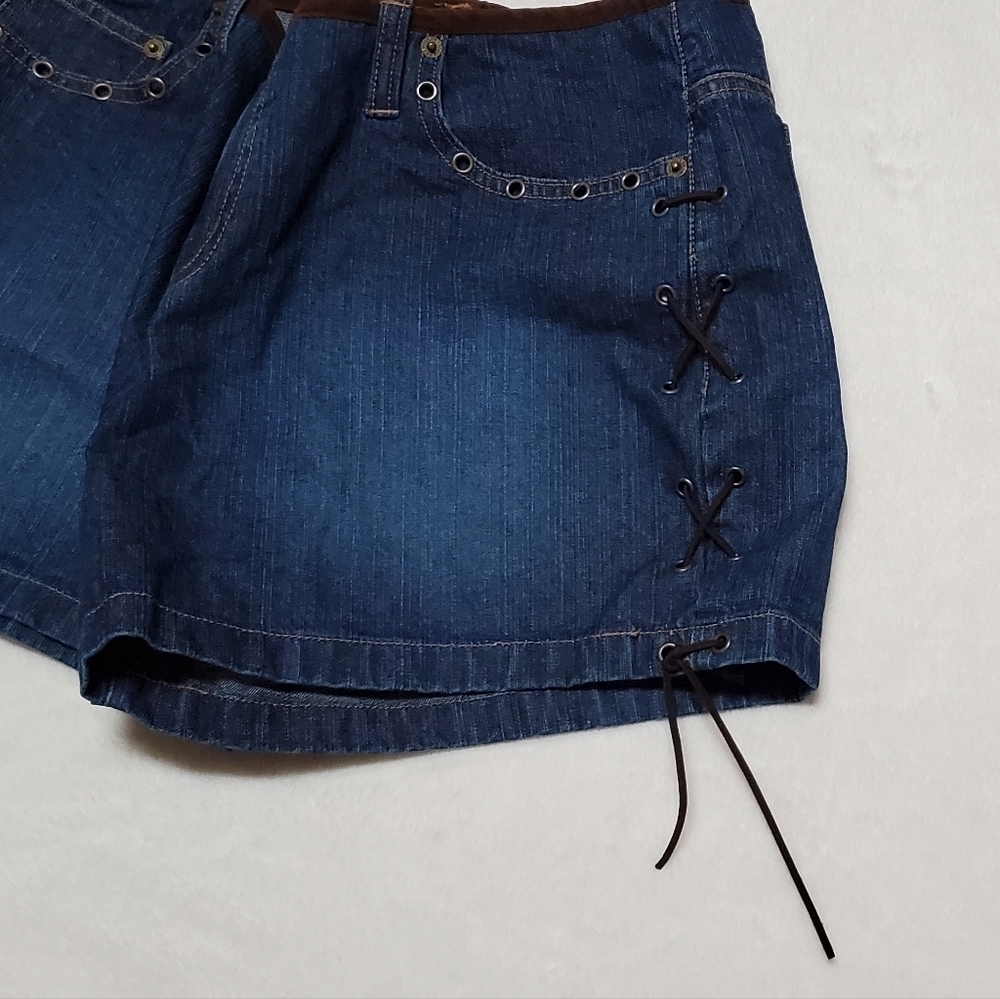 Route 66 Vintage 90s Dark Wash Low Rise Side Lace-up Faux Leather Booty Shorts - Picture 5 of 10